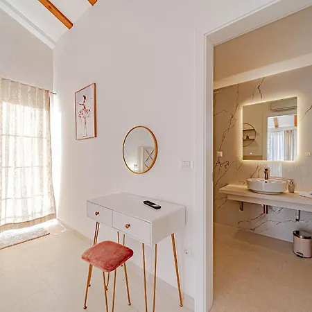 Awesome In Stankovic With Wifi