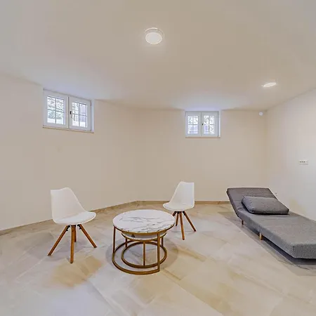 Awesome In Stankovic With Wifi