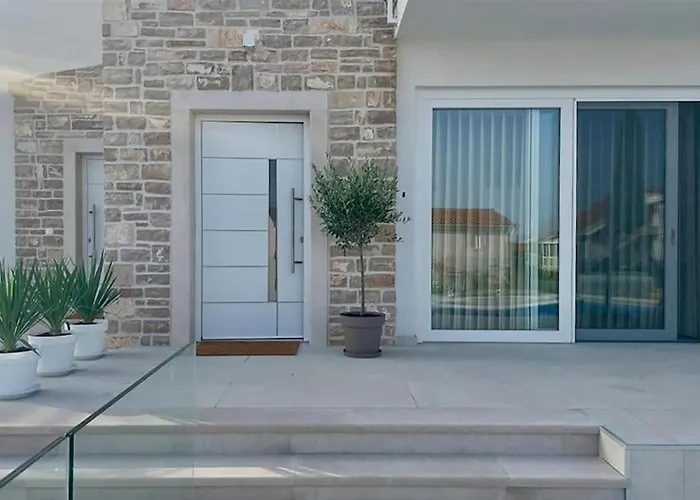 Casa vacanze Awesome In Stankovic With Wifi