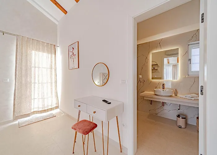 Awesome In Stankovic With Wifi