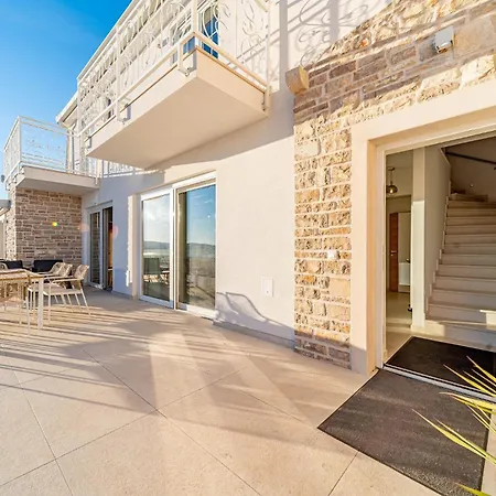 Holiday home Awesome In Stankovic With Wifi *